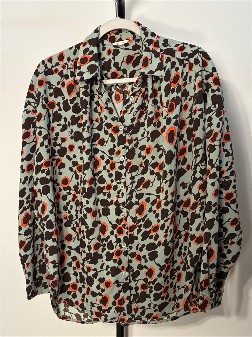 JODIFL Green Floral Button Down with Brown & Orange Accents Relaxed Medium